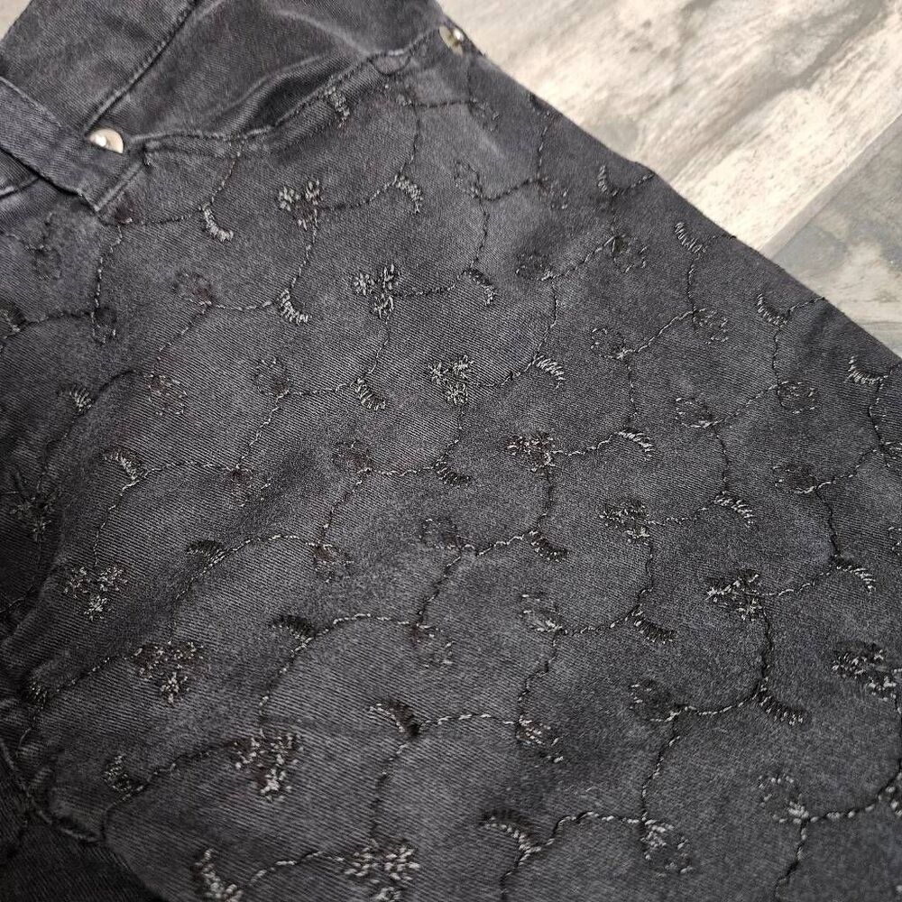 Black Patterned Women Jeans - Picture 4 of 8